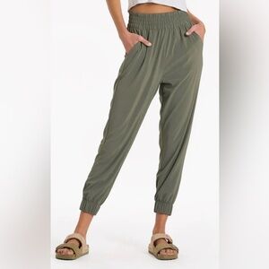 NWT Vuori Villa Jogger Women’s